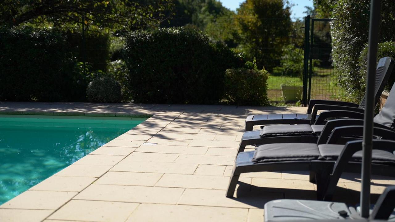 Wisteria - Piscine - By Primo C0Nciergerie Apartment Aze  Exterior photo